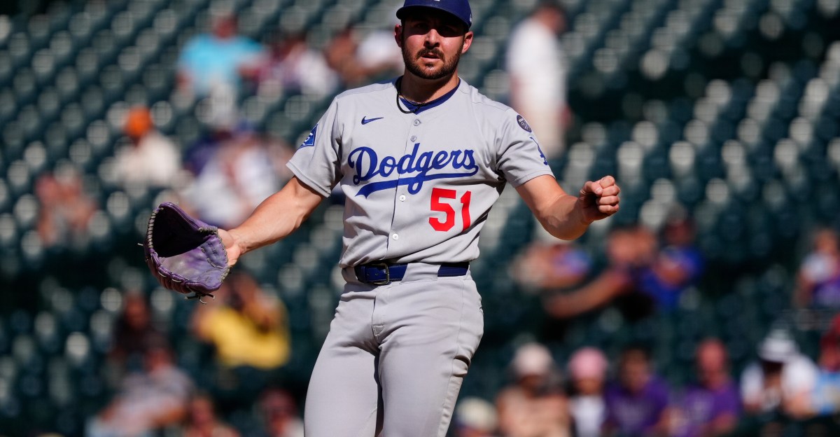 Dodgers news: Alex Vesia activated off injured list, Ben Casparius
