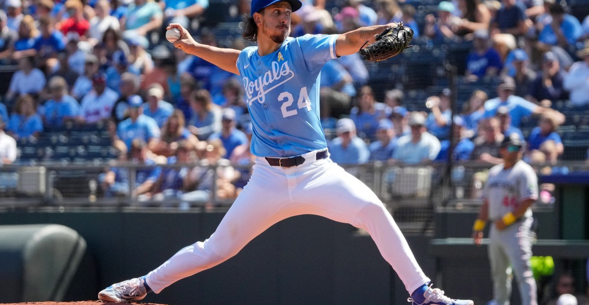 Royals lose disappointing one to Twins 5-1