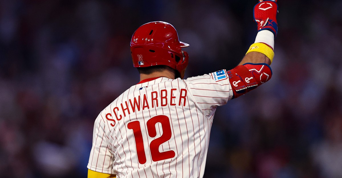 MLB News: Phillies, Brewers clinch, Kyle Schwarber, Mookie Betts