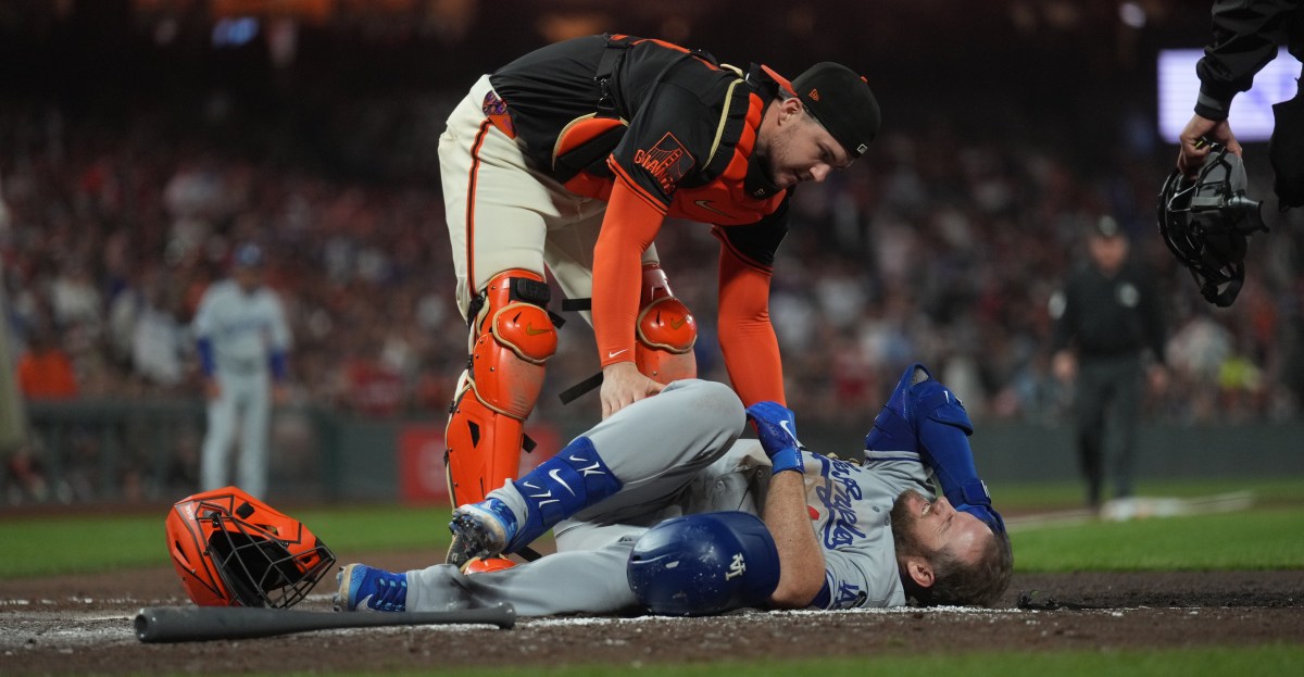 Dodgers news: Max Muncy hit by pitch again, Will Smith, Mookie Betts
