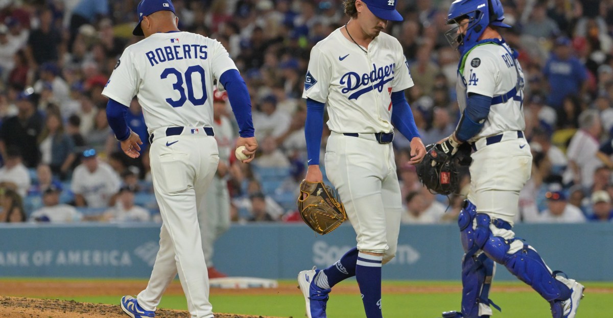 Dodgers news: Shaky bullpen hits rock bottom vs. Phillies