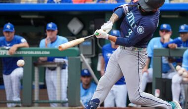 Mariners utilize KISS method, beat Royals 2-0