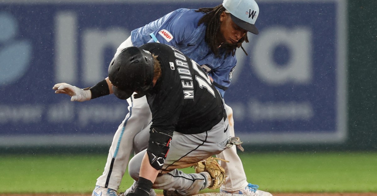 Tepid offense, leaky pen pave way to Washington win in Battle of the Flaccid