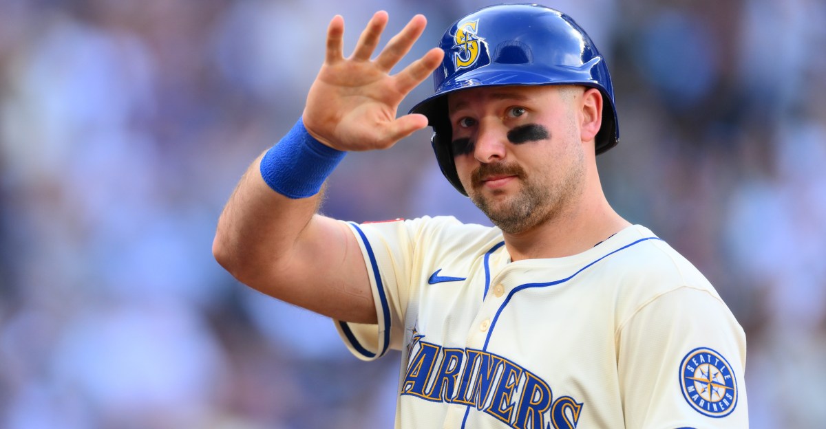 Mariners drop final game of the regular season to Dodgers, 6-1