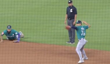 Mariners channeled Savannah Bananas with 9th-inning trick play