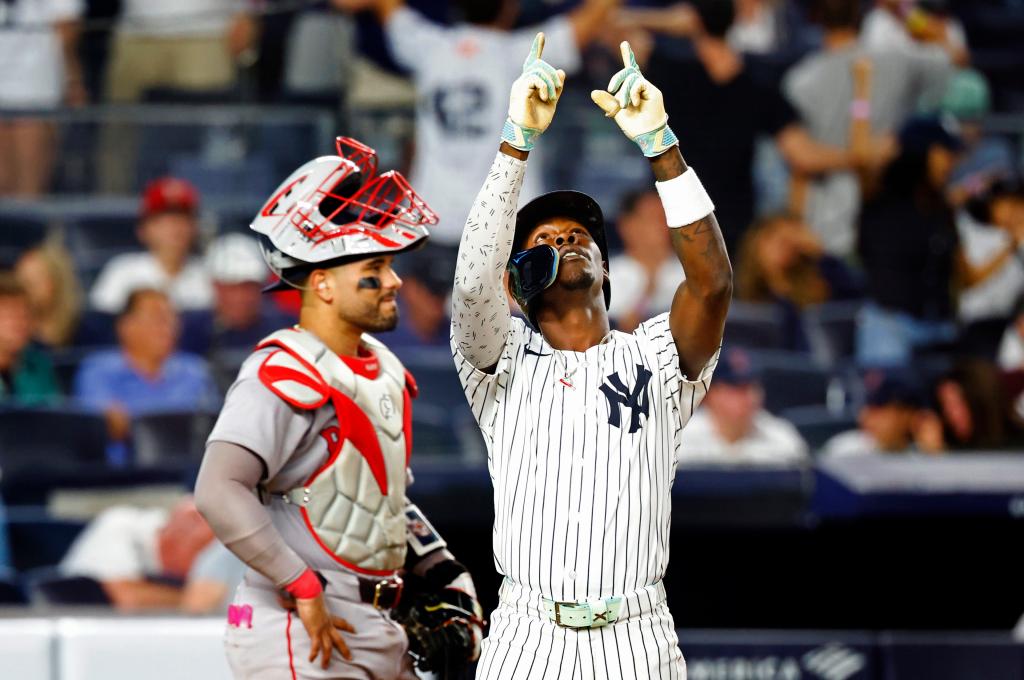 Bet $5, get $300 in bonus bets if your bet wins for Yankees vs. Red Sox