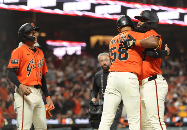Lee Jung-hoo homered with Elliott Ramos' home run after a triple. Photo = Courtesy of Kelley L Cox-Imagn Images= Yonhap News