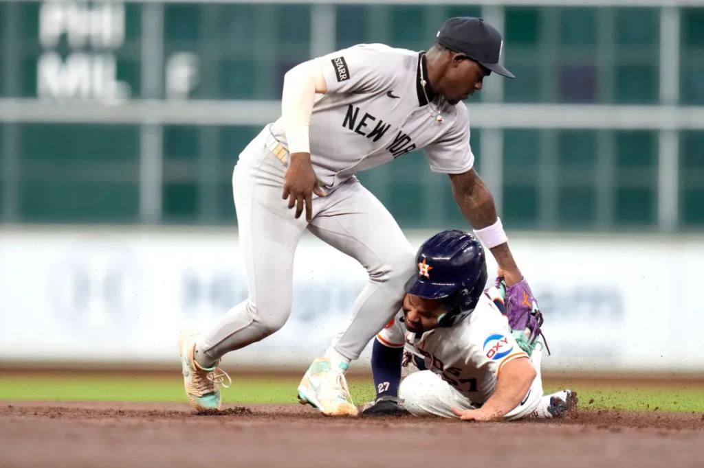 Jazz Chisholm exits early vs. Astros with pair of injuries in Yankees concern