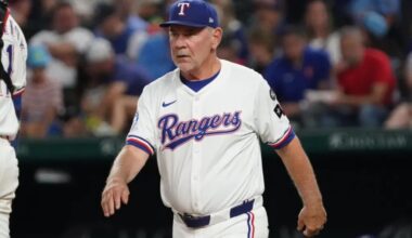 Bruce Bochy out as Rangers manager as Giants buzz grows