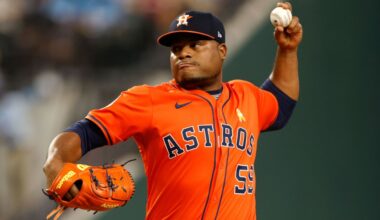 Valdez keeps cool in 1st start since pitch that hit catcher