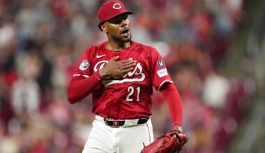 Hunter Greene throws 1st career 9-inning shutout in win vs. Cubs