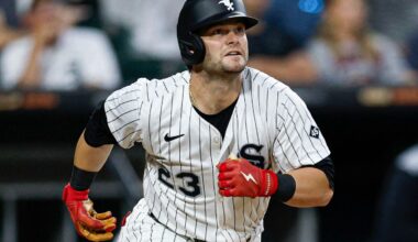Chicago White Sox place OF Andrew Benintendi on injured list