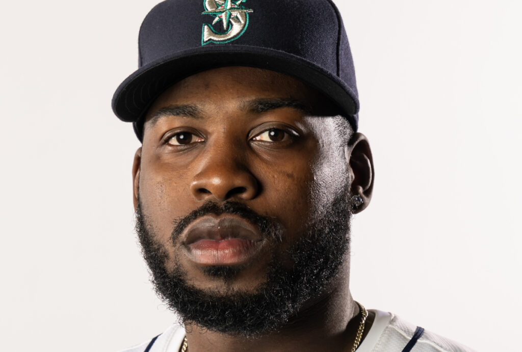 Nationals Claim Sauryn, DFA Darren Baker