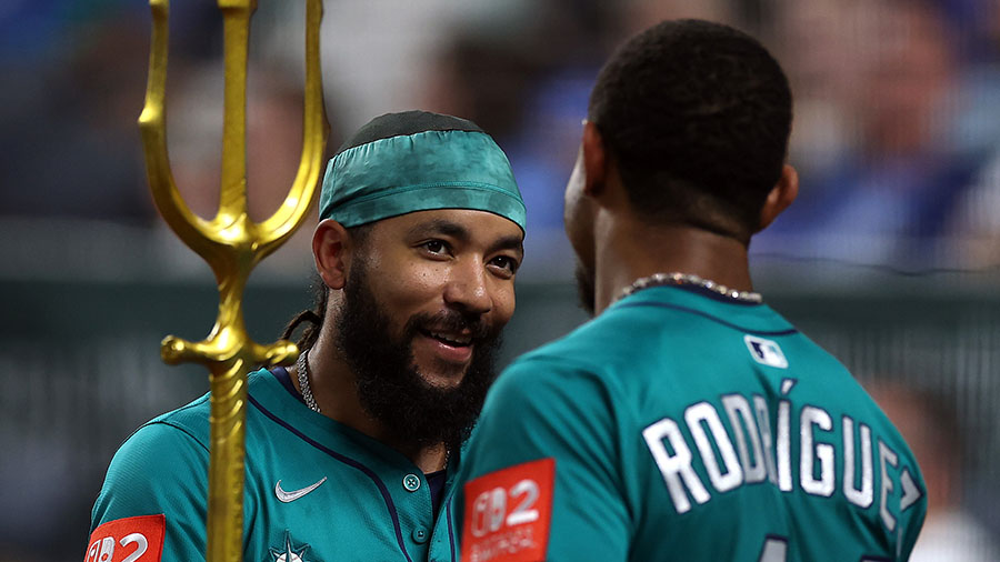 Seattle Mariners J.P. Crawford Julio Rodríguez...