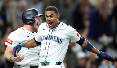 Seattle Mariners playoffs AL West clinch Luke Raley Julio Rodríguez...