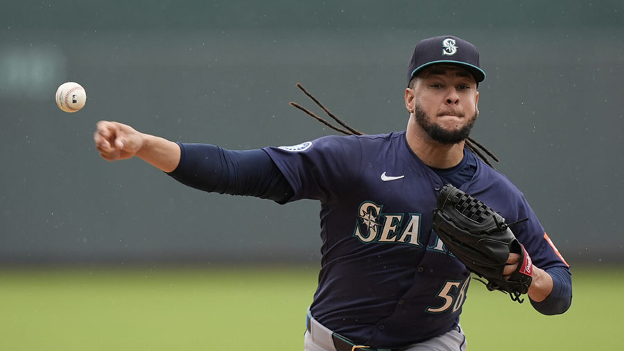 Seattle Mariners Luis Castillo...
