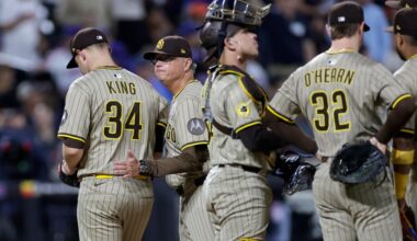 Mets hit four home runs off Michael King, rout Padres in series opener
