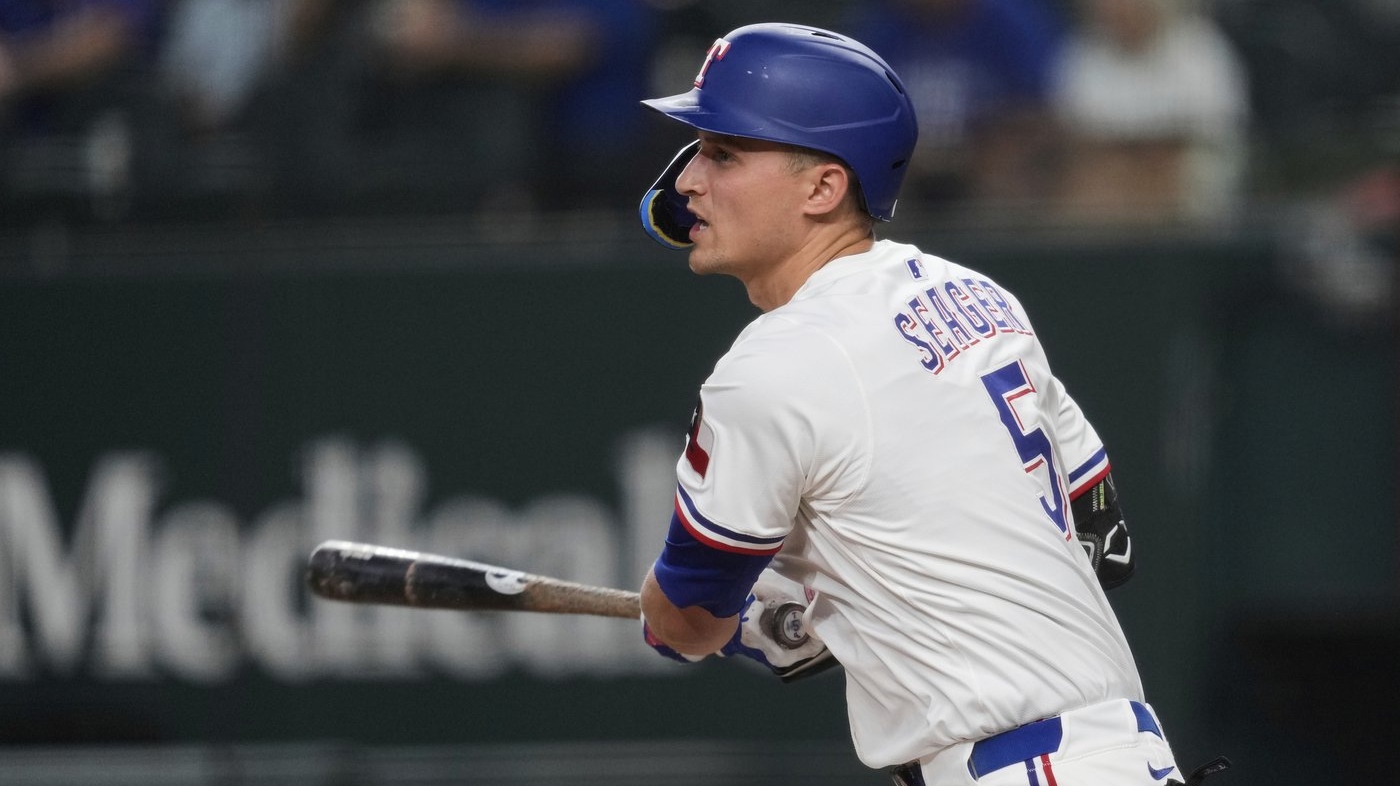 Texas Rangers making playoff push, but injuries to key players beginning to mount