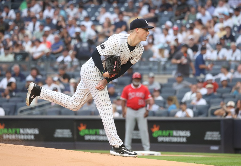 New York Yankees pitcher Ryan Yarbrough pitching.