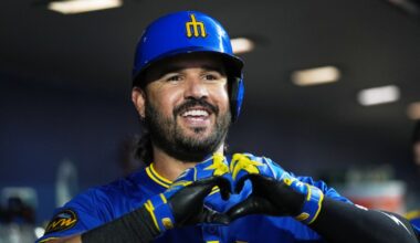Suárez's 49th homer ties career high, leads Mariners over Rockies 6-2