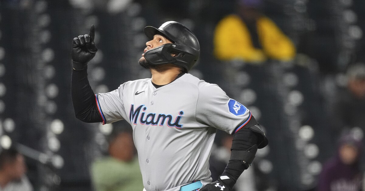 Ramírez homers, drives in 3 as Marlins beat Rockies 8-4