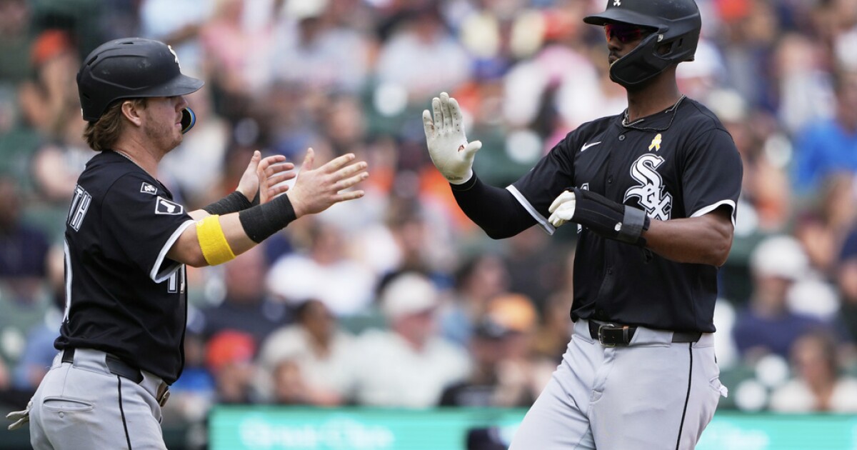 Sosa homers as White Sox stay hot with 6-4 win over Tigers