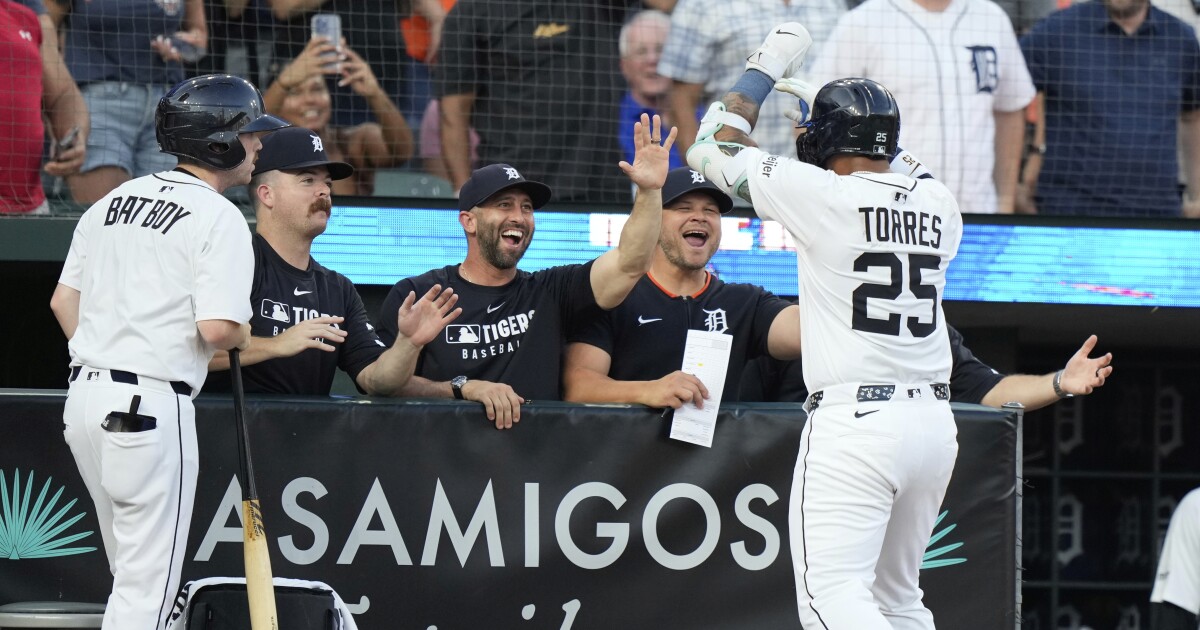 Tigers hit 3 homers in a six-run fifth inning and rout the Diamondbacks