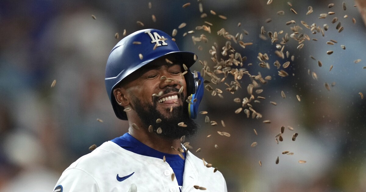 Dodgers open 2-game lead in NL West with 7-2 win over Rockies