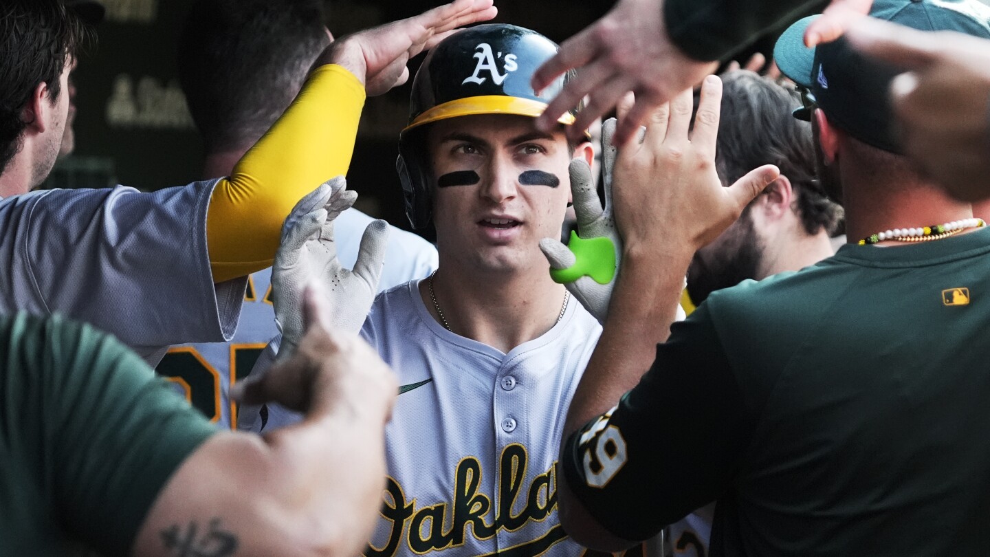 Soderstrom and Gelof lead A's past Cubs 5-3, clinching NL Central crown for Brewers