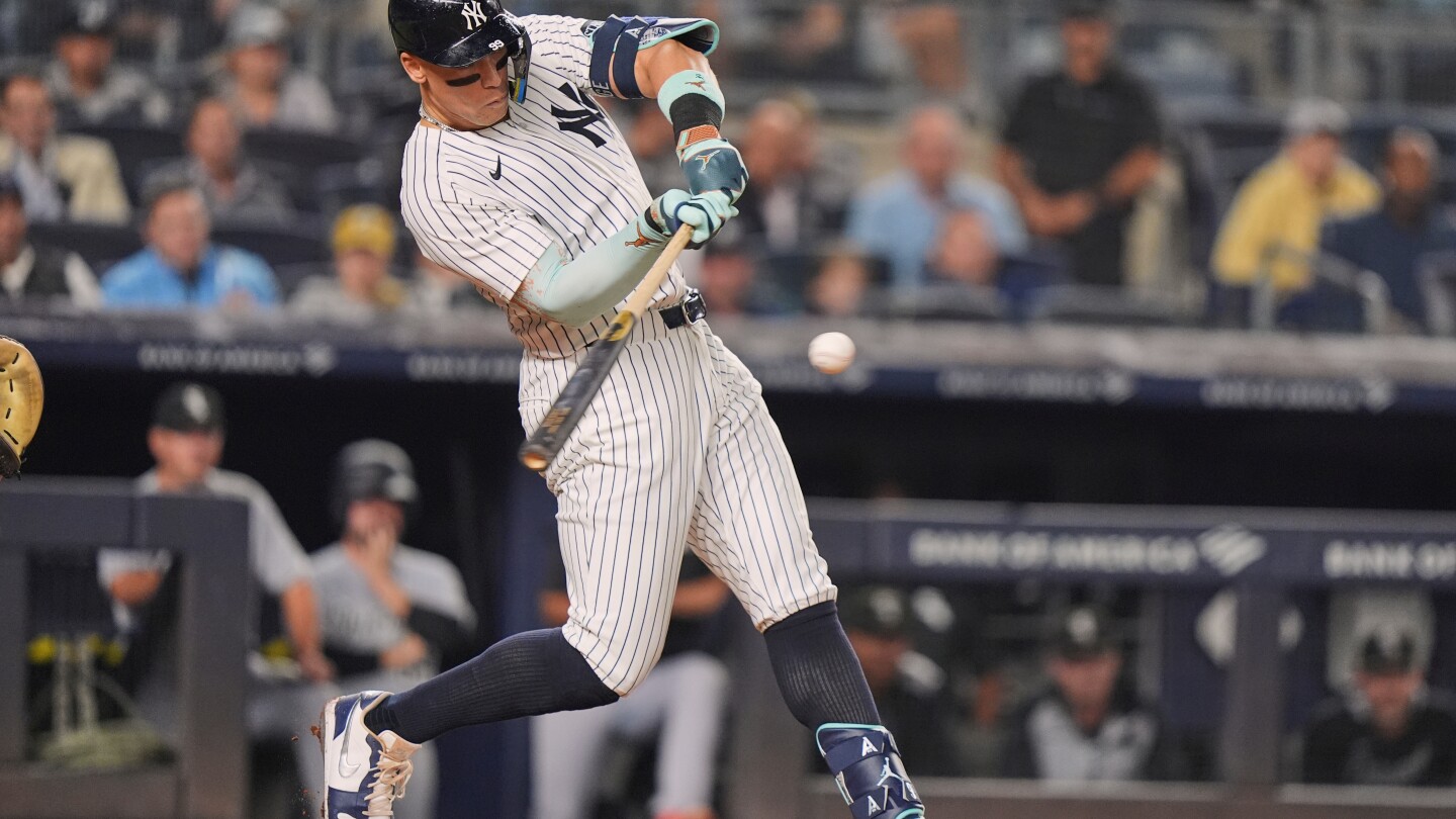 Judge ties MLB record by hitting 50 homers for 4th time as Yankees regain share of AL East lead