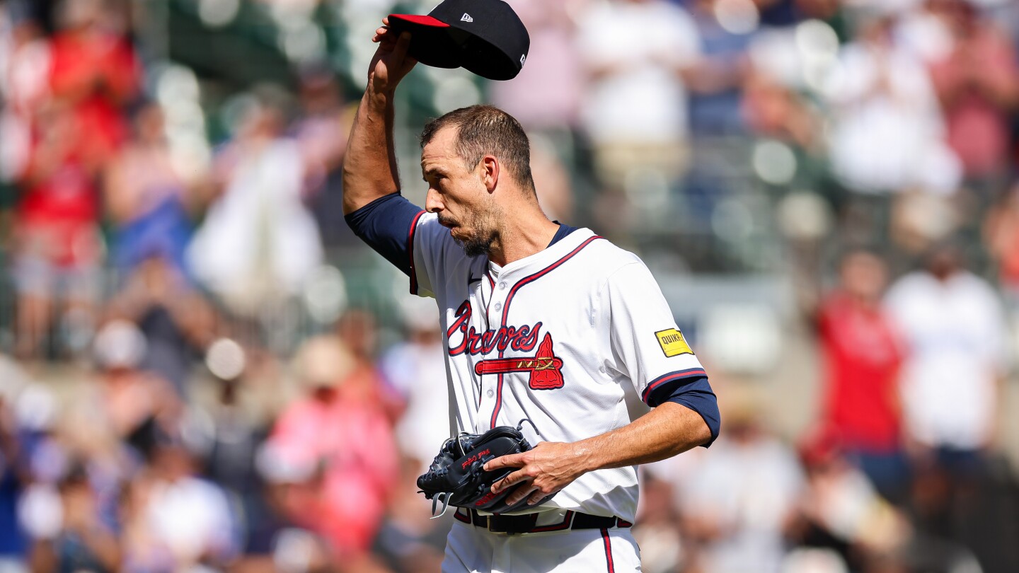 Charlie Morton reflects on 18-year career after likely final appearance with Braves