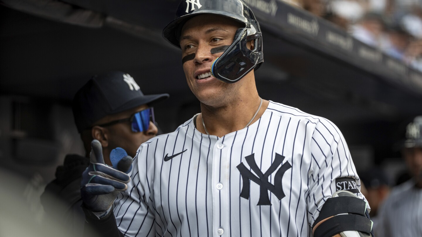 Judge hits 3 of Yanks' 9 homers with 8 RBIs as NY goes deep on first 3 pitches, routs Brewers 20-9