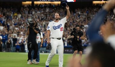 Dodgers great Clayton Kershaw pitches last regular-season home game