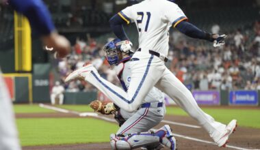 Yordan Alvarez exits Astros game with sprained ankle against Rangers