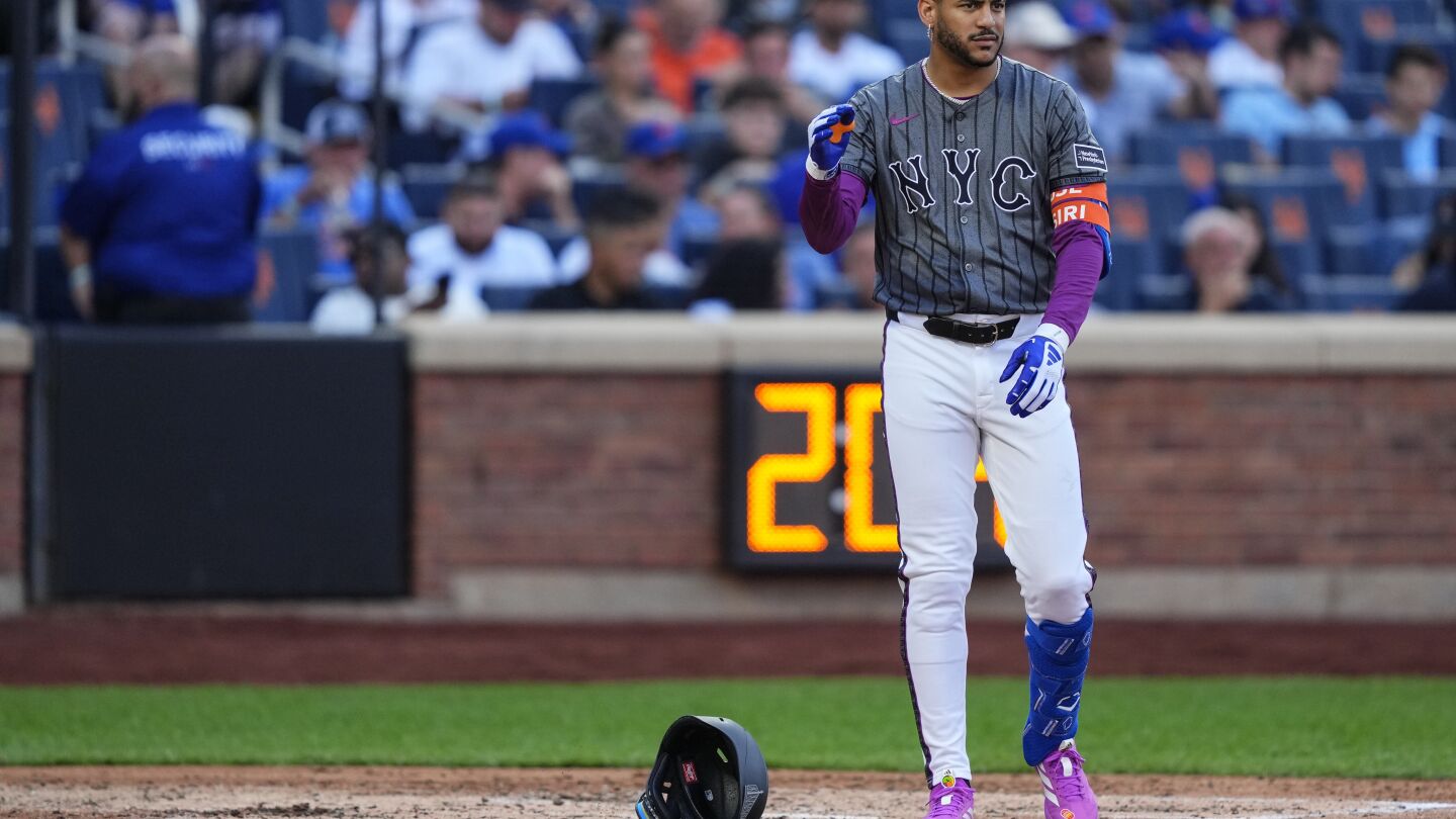 Mets drop 8th straight game and lose grip on NL playoff berth