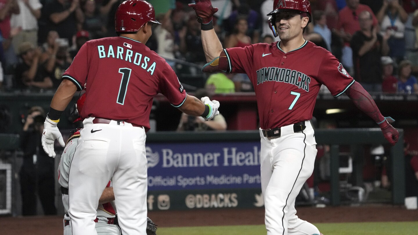 Corbin Carroll has 4 RBIs and Diamondbacks close in on NL wild card with 9-2 win over Phillies