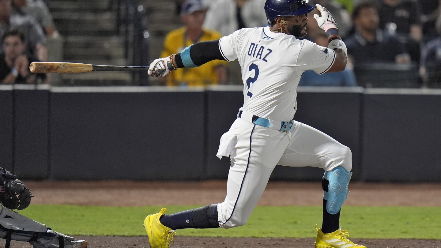 Yandy Diaz shines with career-high five hits as Tampa Bay Rays sweep Seattle Mariners