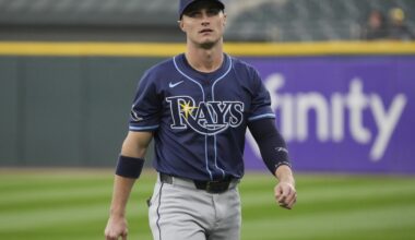Rays rookie Jake Mangum enjoys seeing his father back at Soldier Field with former Bears teammates