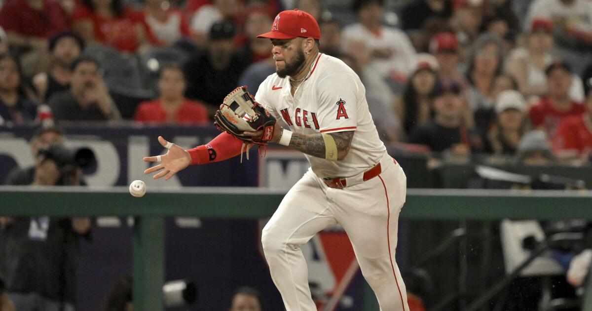 Royce Lewis homers twice as Twins blow out error-prone Angels