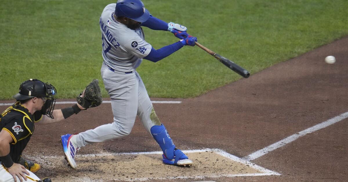 How Dodgers hope Teoscar Hernández turns around disappointing season