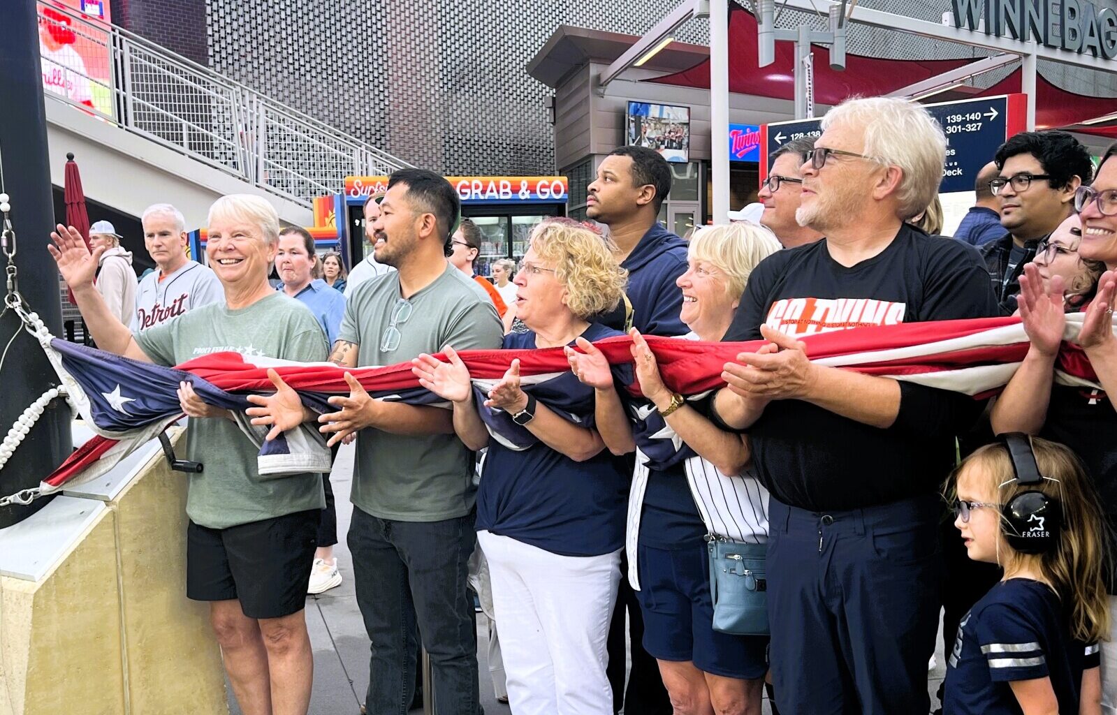 Alexandria veteran raises flag at Minnesota Twins game - Alexandria Echo Press