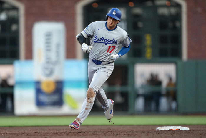 What does 'eat and run' mean? From the first year of ML's top three contracts, Pulpul, Superstar Authenticity and Integrity