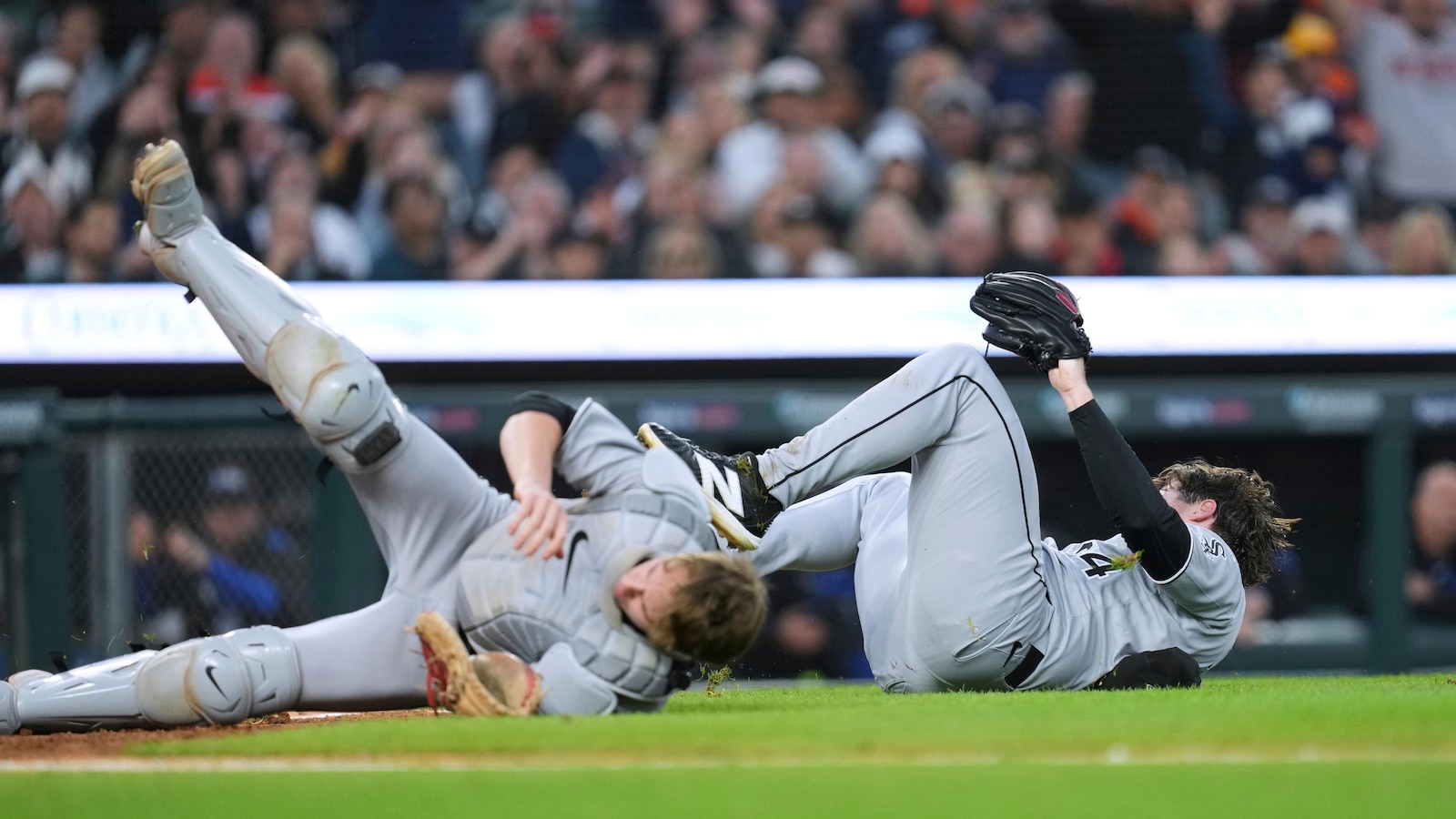 Colson Montgomery homers, drives in 4 runs as White Sox win 6th straight, 7-5 over Tigers