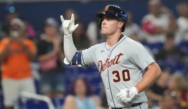 Johnston's two-run homer in 11th lifts Marlins to 6-4 win over Tigers