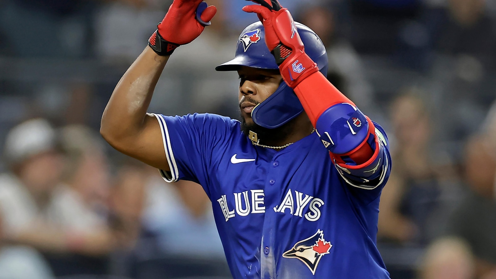 Gausman pitches Blue Jays to 7-1 win over Yankees for 4-game lead in AL East