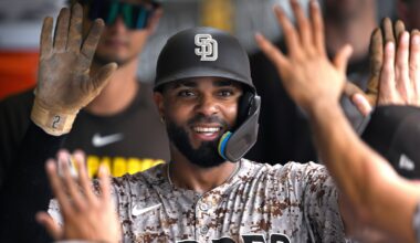 Machado, Padres head into postseason after beating Diamondbacks 12-4 for 3-game sweep