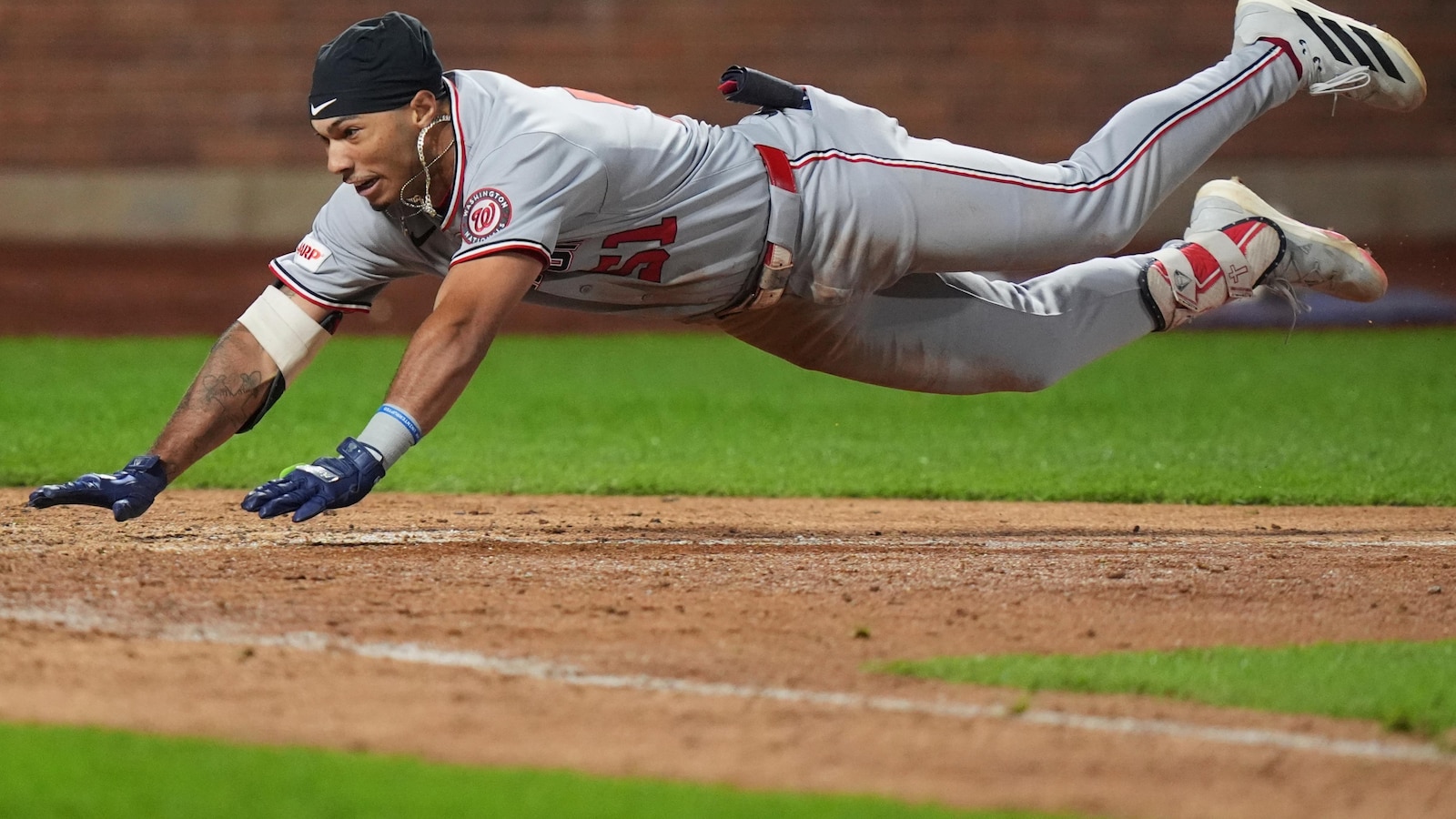 Lile's inside-the-park homer in 11th inning sends Nationals to 5-3 win over Mets