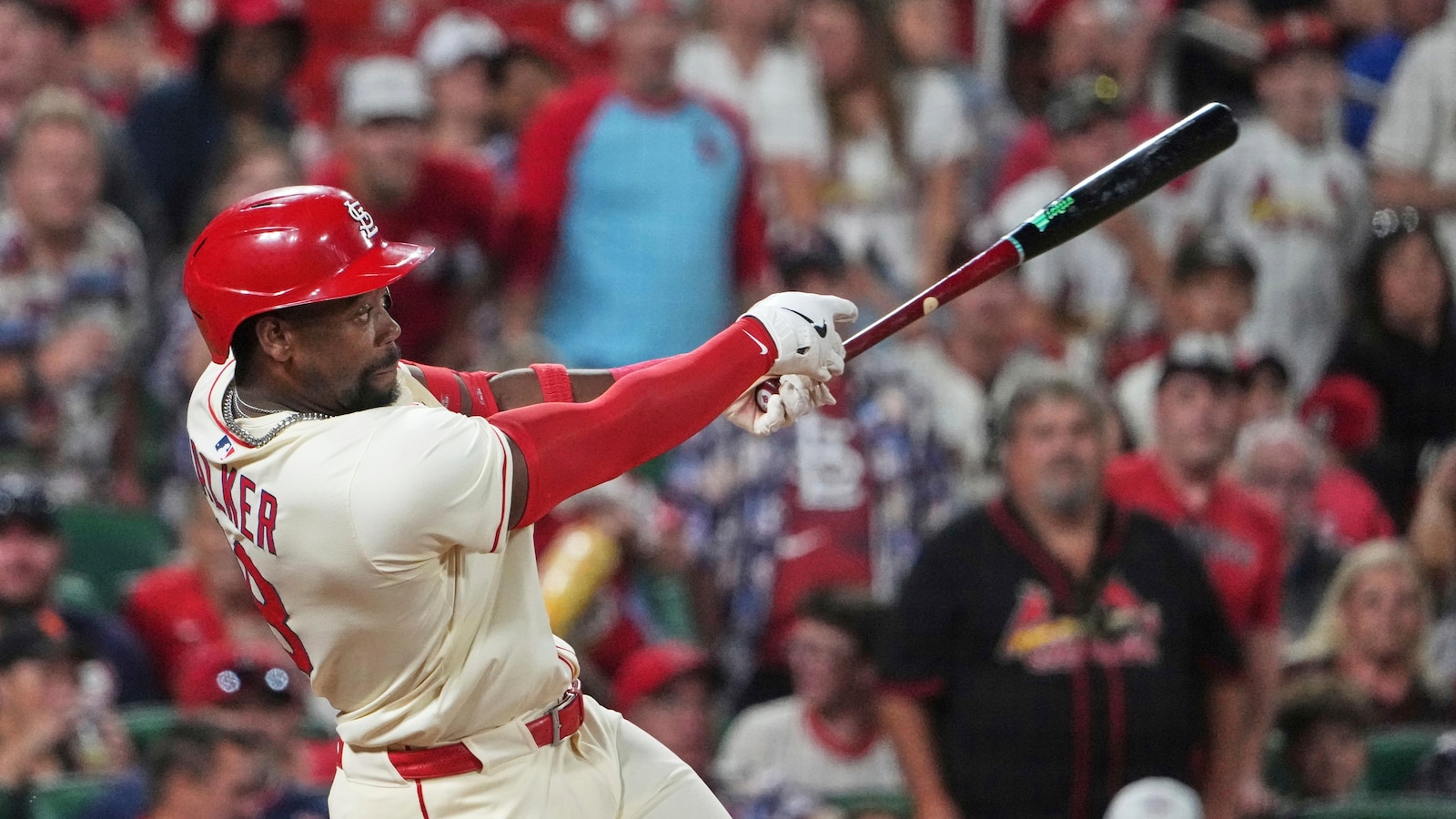 Jordan Walker's 2-run double in the 9th rallies Cardinals for a 3-2 win over Giants