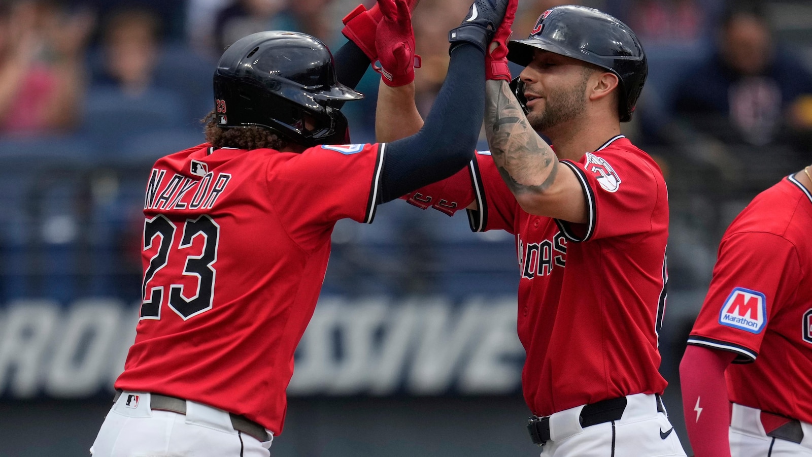 Kayfus and Noel homer as the surging Guardians beat the White Sox 3-1