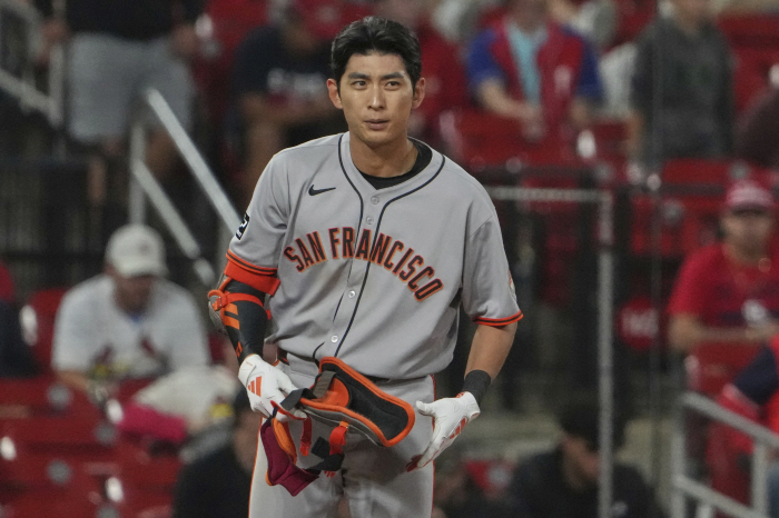 The worst is happening! Also, SF Lee Jung-hoo, who is out of batting slump, is against a right-handed pitcher, except for the starter. an exclusion without consideration.